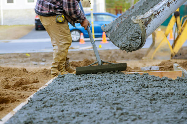 Best Concrete Sidewalk Installation in River Road, WA